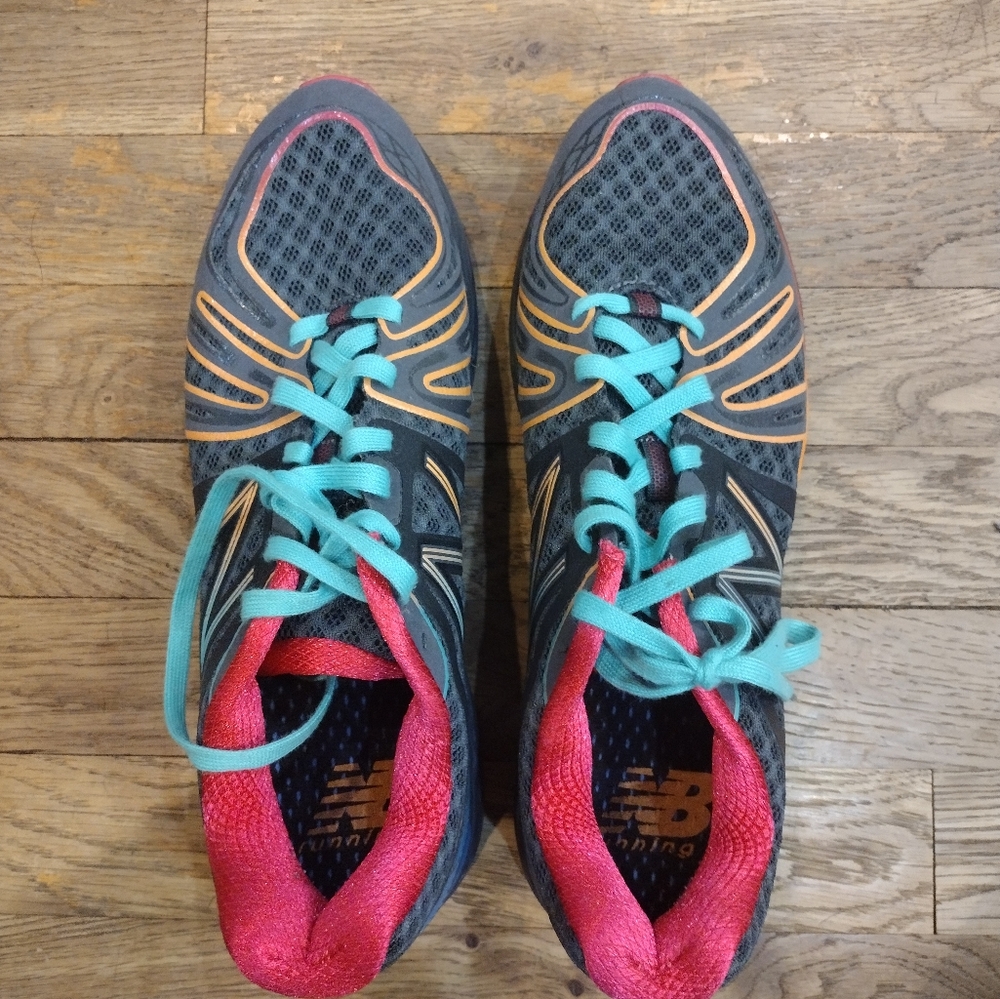 New Balance Sneakers - Picture 4 of 9